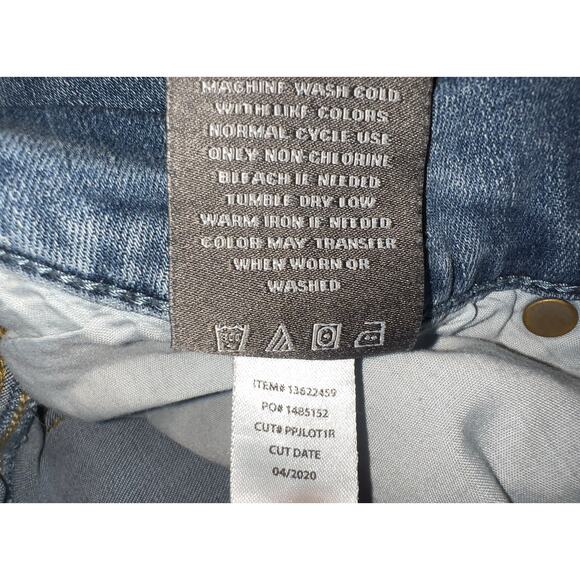 Torrid women’s super soft blue jeans jegging - Picture 13 of 16